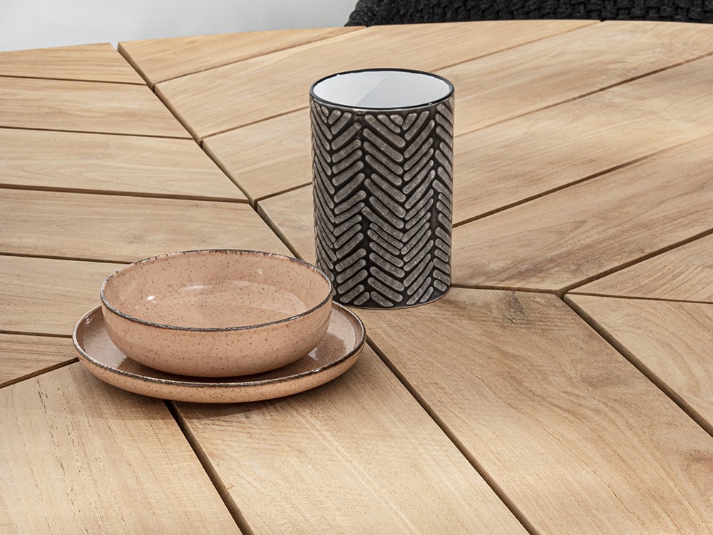 Mesa para comedor exterior Palmdale Triangular con base de aluminio y sobre de teca clase A de Bizzotto - 17