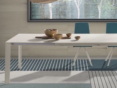 Mesa de comedor Melbourne Cristal