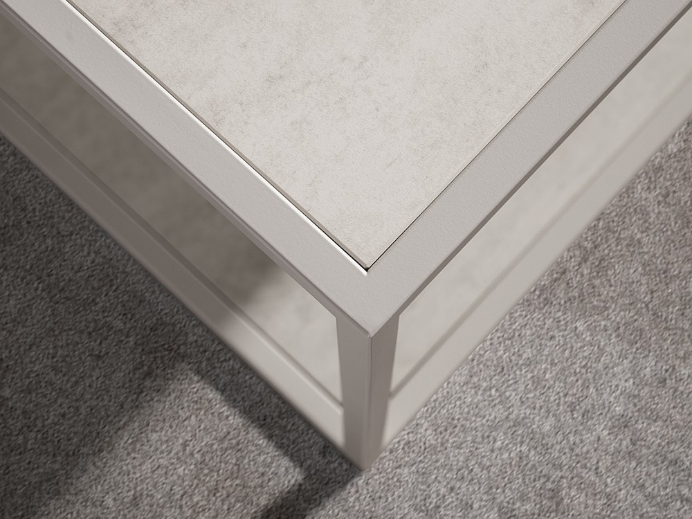 Mesa auxiliar Mito con estructura de acero y sobre porcelánico de Ramiro Tarazona - 2