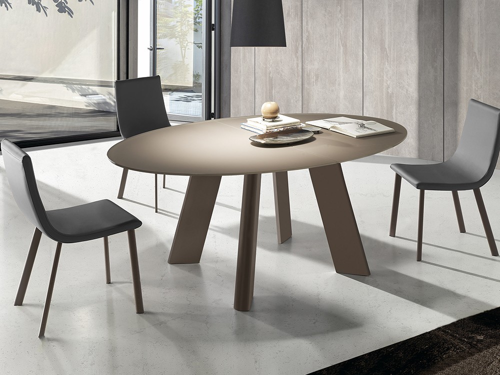 Silla de comedor tapizada Maxi de Ramiro Tarazona - 1