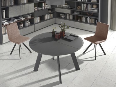 Silla de comedor tapizada Oval de Ramiro Tarazona - 1
