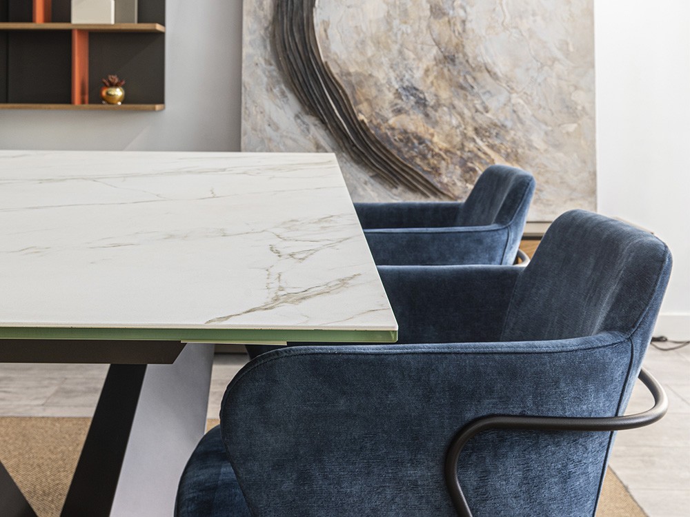 Mesa Victory Calacatta Ramiro Tarazona