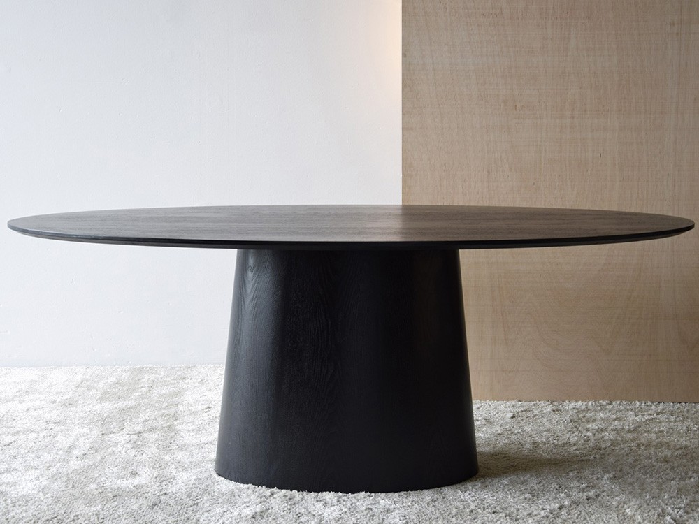 Mesa ovalada Nyla de VP Interiorismo - 3