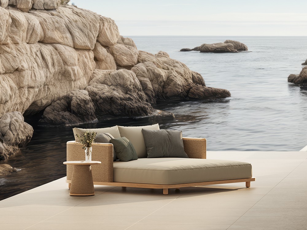 Daybed de madera de teca y fibra Umbra de SKLD - 1