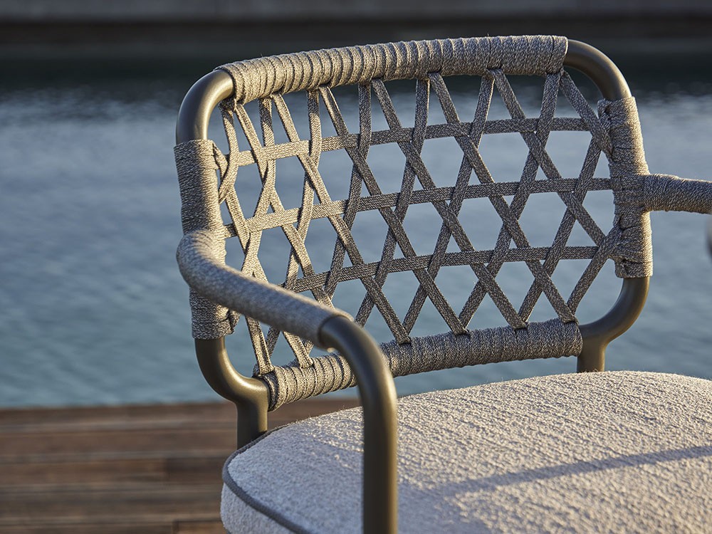 Sillón de comedor apilable Curio de Point muebles de exterior premium - 13