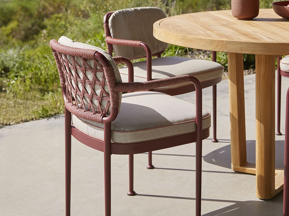 Sillón de comedor apilable Curio de Point muebles de exterior premium - 4