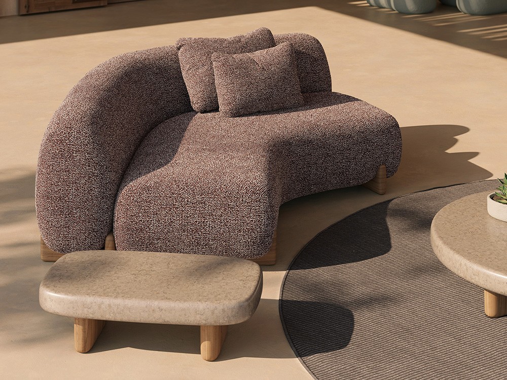 Composición personalizada con el sofá modular Milos de Vondom, tapizado en tejidos seleccionados y pensado para exteriores.
