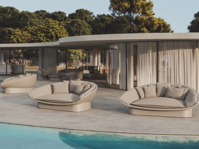 Daybed exterior Luna de Vondom, creada por Ramón Esteve. Comodidad, resistencia y formas orgánicas para espacios sofisticados.