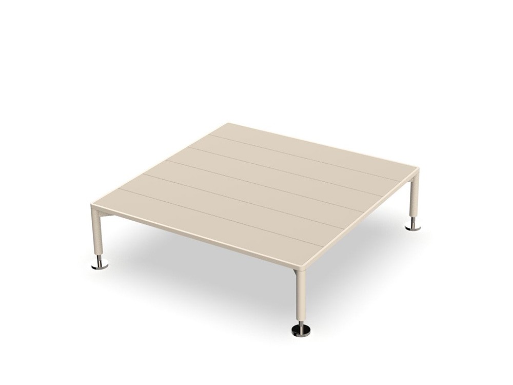 Mesa auxiliar exterior Hamptons de Vondom, fusión de estilo costero y funcionalidad contemporánea.