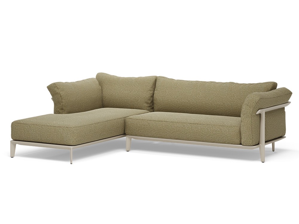 Composición con chaise longue del sofá Pasadena, perfecta para descansar al aire libre con total confort.