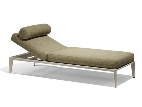 Tumbona reclinable Pasadena de Vondom, diseño de Jean-Marie Massaud. Comodidad y estilo para tu zona de relax.