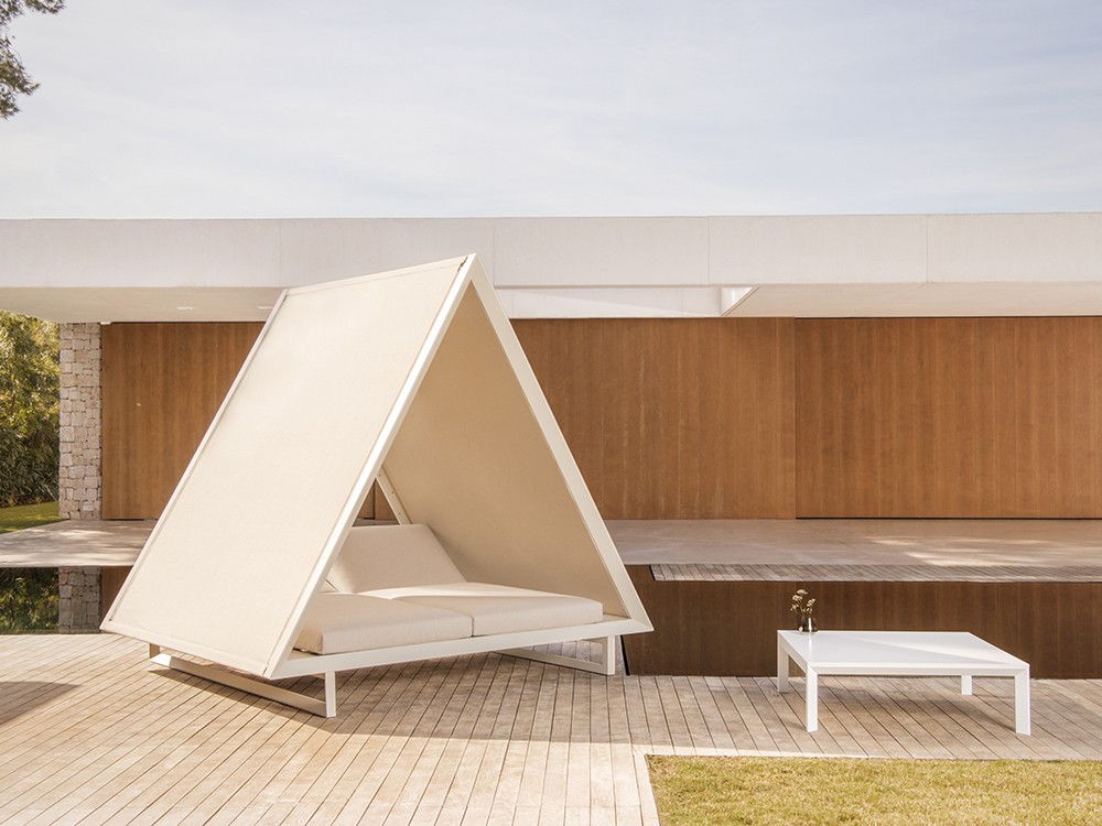 Daybed Vineyard de Vondom de original diseño fabricada en aluminio