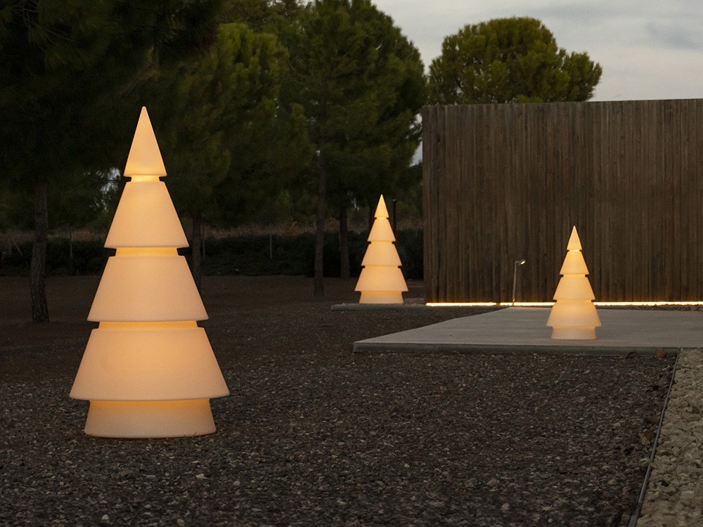 Lámpara Forest disponible en tres medida de Vondom