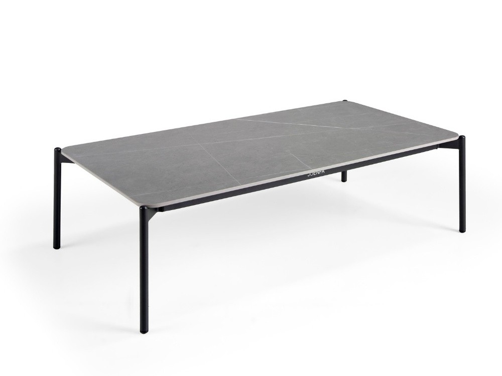 Diseño elegante y duradero: mesa baja Termoli de Agua de mar para terrazas, jardines o salones al aire libre.