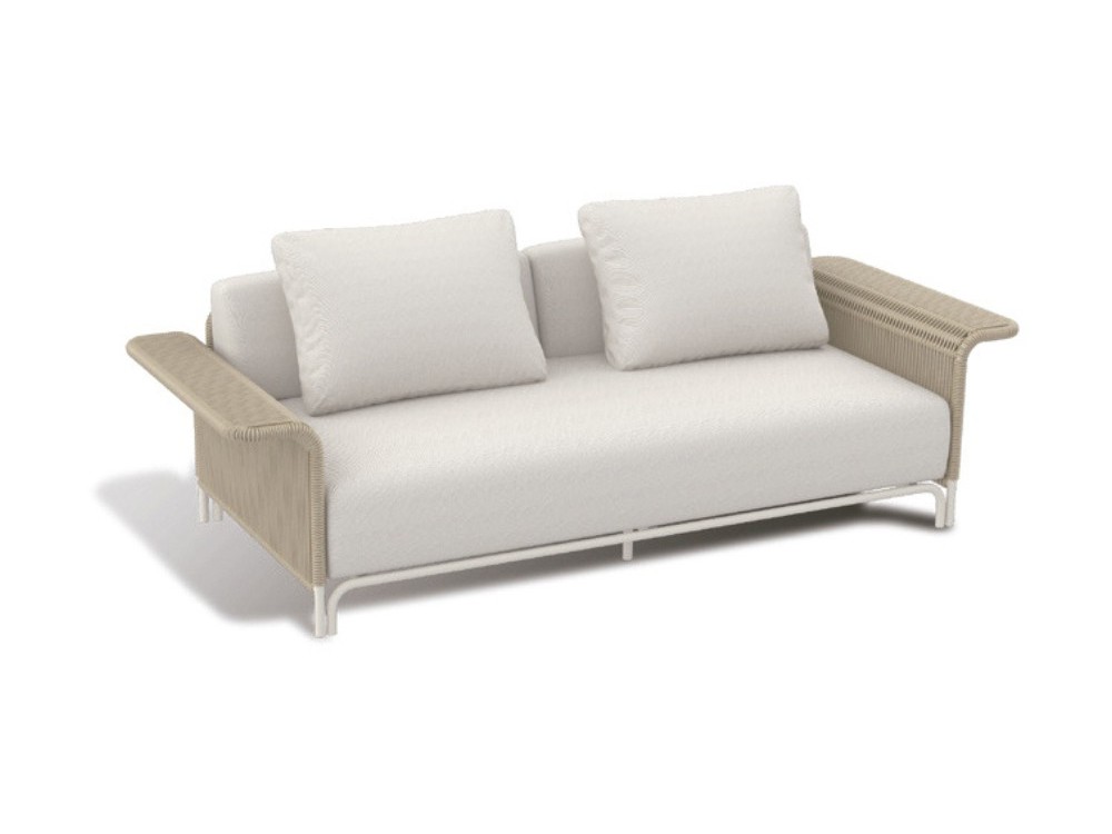 Sillón Fano con estructura en aluminio marfil y fibra trenzada. Diseño cálido y elegante para disfrutar dentro y fuera de casa.