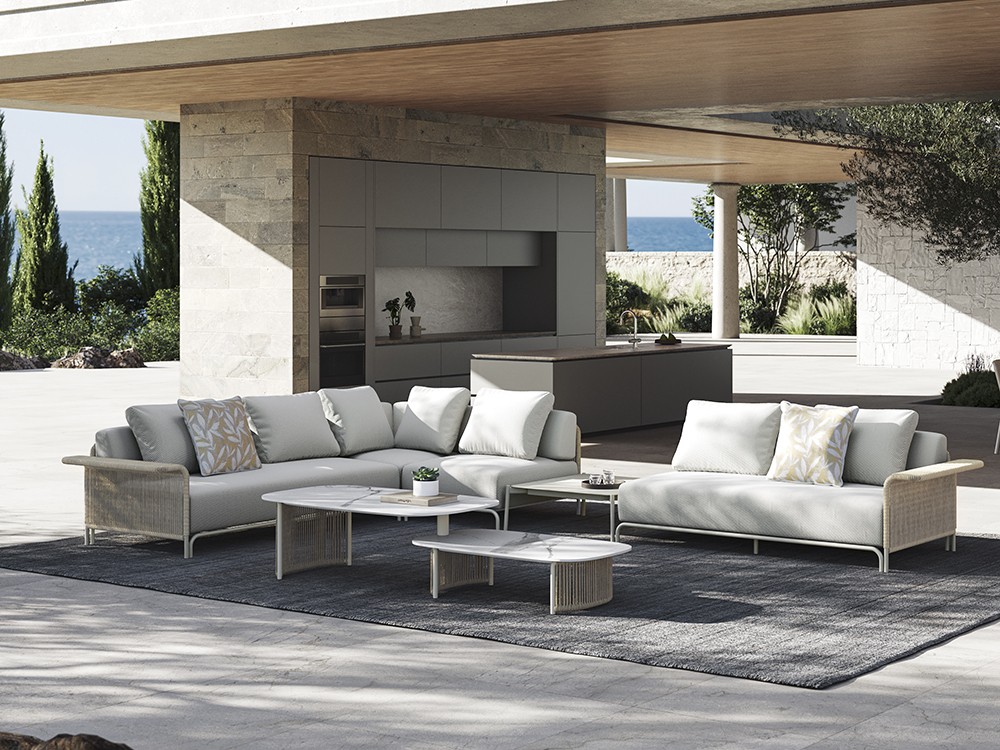 Comodidad y estilo natural en el sillón modular Fano de Agua de Mar. Cojines exteriores de alta calidad incluidos.