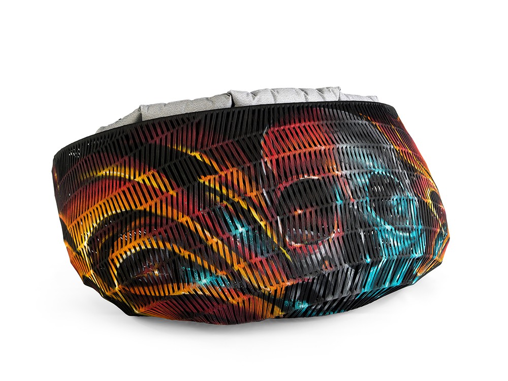 Relax con estilo: Daybed Graffiti de Agua de Mar. Arte y confort para tu terraza o piscina