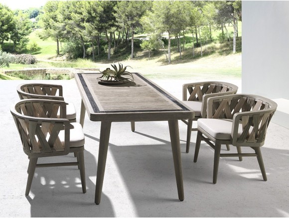 La mesa de comedor Spark de Joenfa: perfecta para compartir grandes momentos al aire libre.