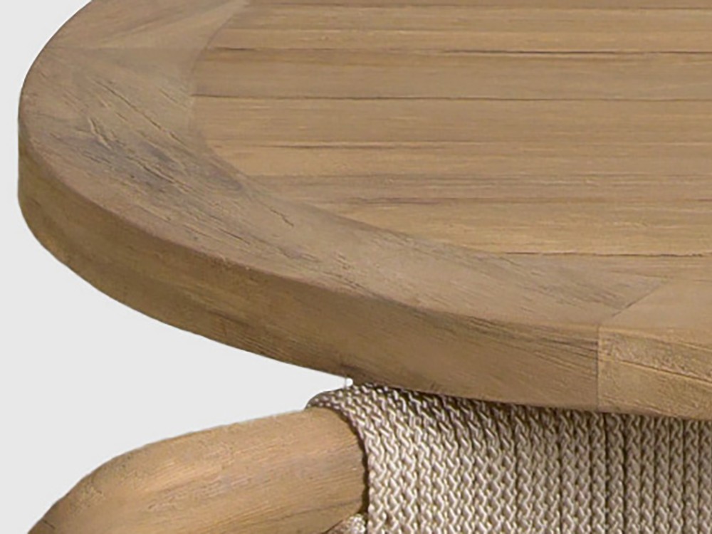 Superficie de teca y el detalle de la cuerda en la mesa de centro Desire de Joenfa