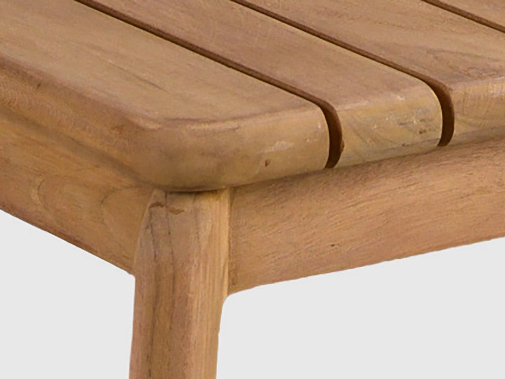 Robusta y atemporal. Mesa de centro Rio en teca. Perfecta para tu terraza