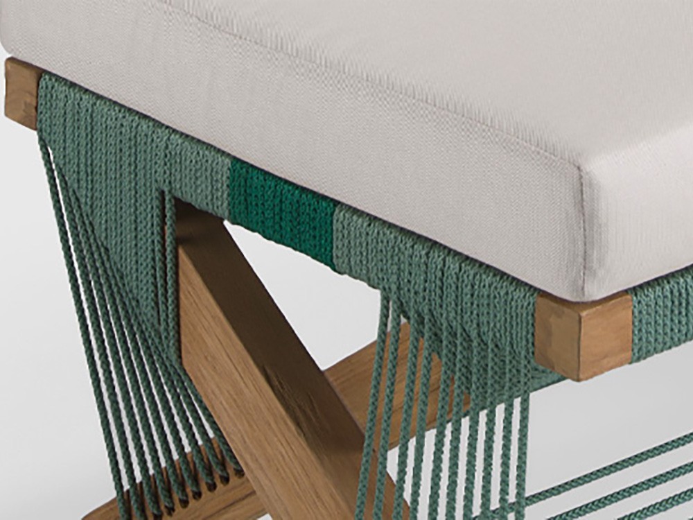 La armonía perfecta: Madera de teca rústica y cuerda trenzada