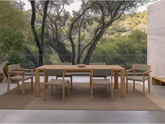 Mesa de Comedor Olma SKLD: Pura teca natural. Diseño robusto y atemporal para tu comedor exterior.