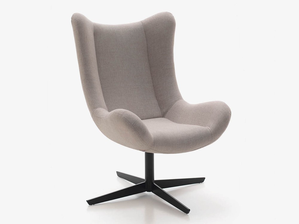 Butaca Lase Metal con asiento giratorio envolvente de Beltá Frajumar