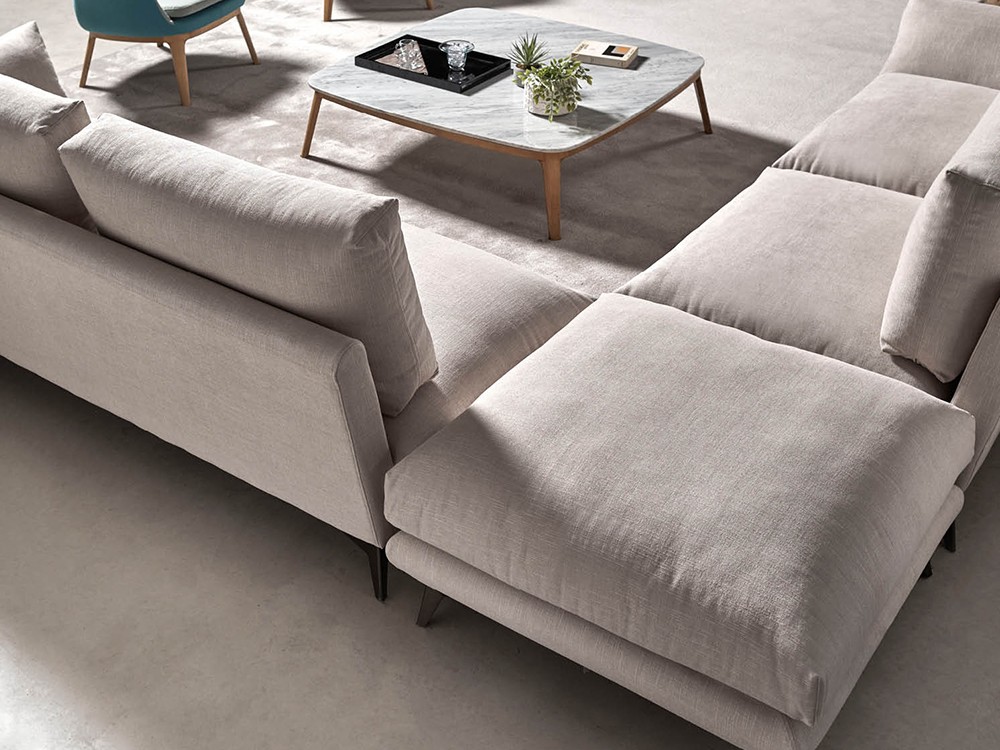 Sofá tapizado en lino Axis de Beltá & Frajumar - 6