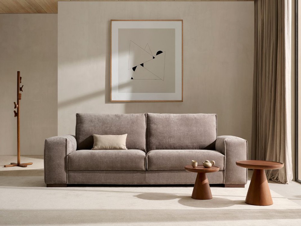 Sofá Ilah de líneas rectas y diseño contemporáneo: confort y estilo en un solo mueble.