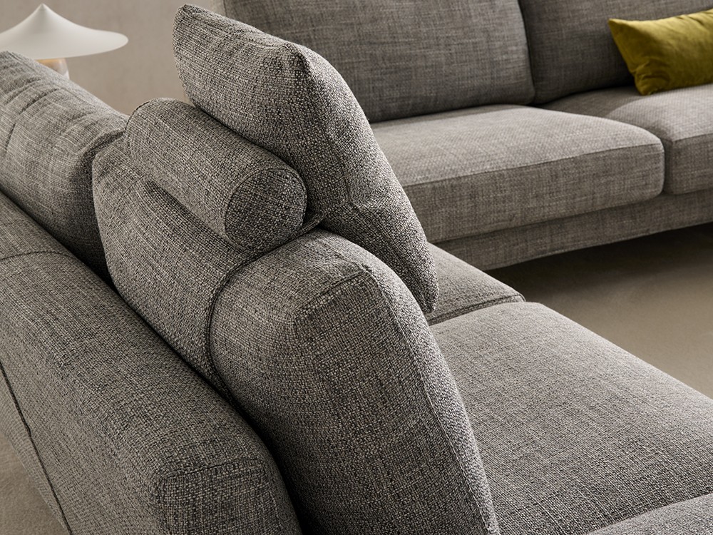 Confortable y elegante, el sofá Lena de Beltá Frajumar es irresistible