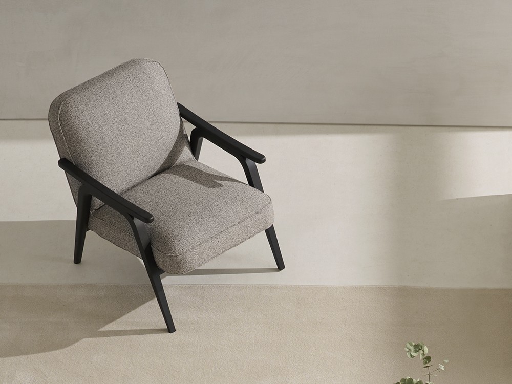 Inspiración oriental para el sillón Lotu de Beltá Frajumar