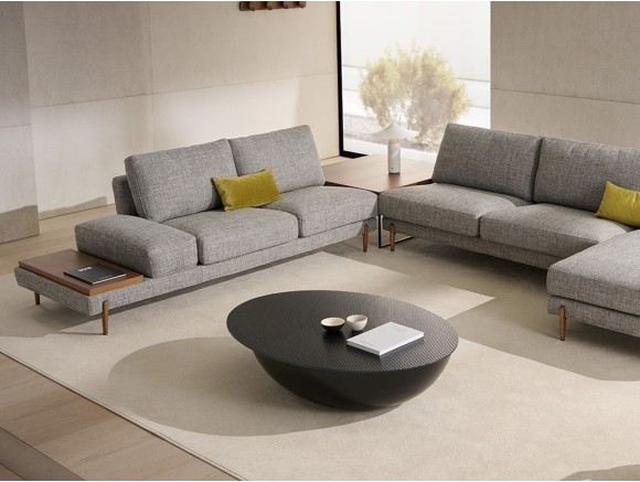 Mesa de centro de diseño con sobre de cristal Alfa de Beltá Frajumar