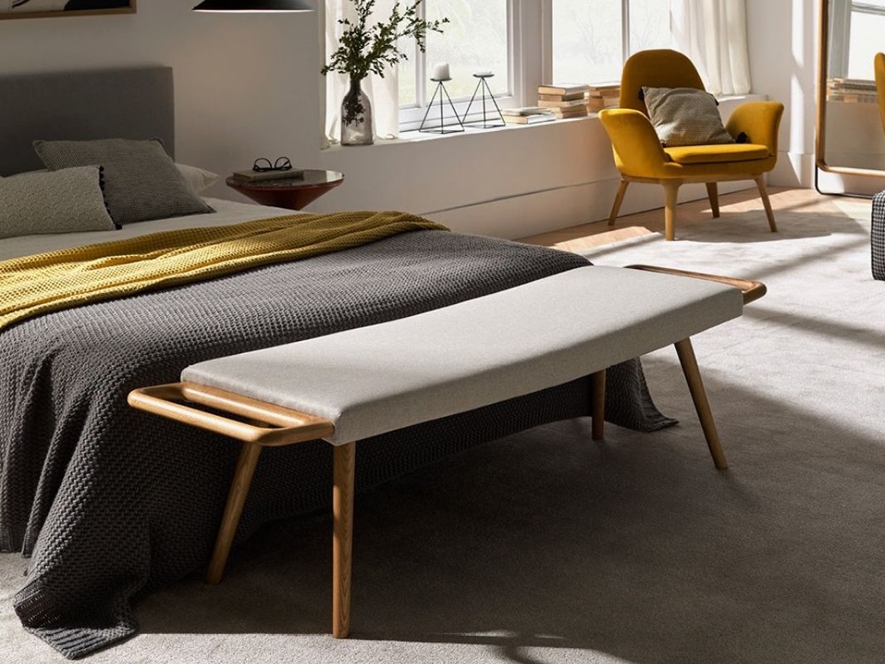 Elegancia con diseño de inspiración nórdica para el pie de cama Brin