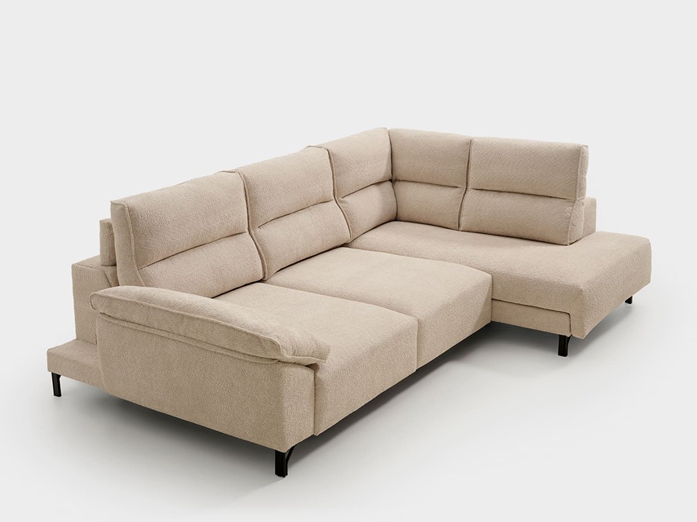 Con dos asientos y brazo con arcón deslizantes, confort y elegancia en Sandro sofá de Acomodel