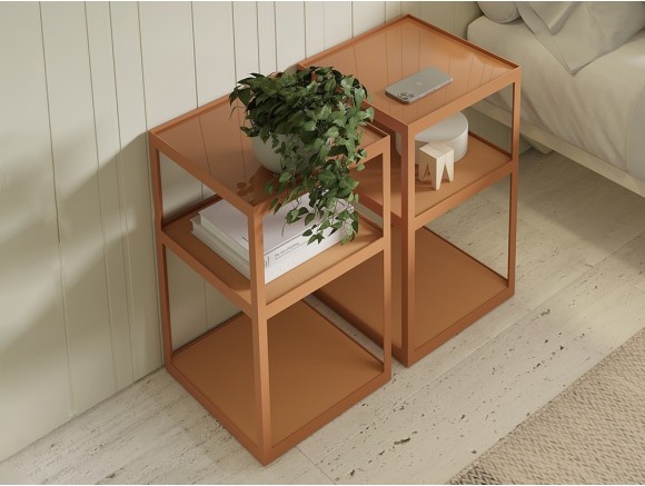 Mesita de noche Kub cristal en acabado lacado de Vive muebles.