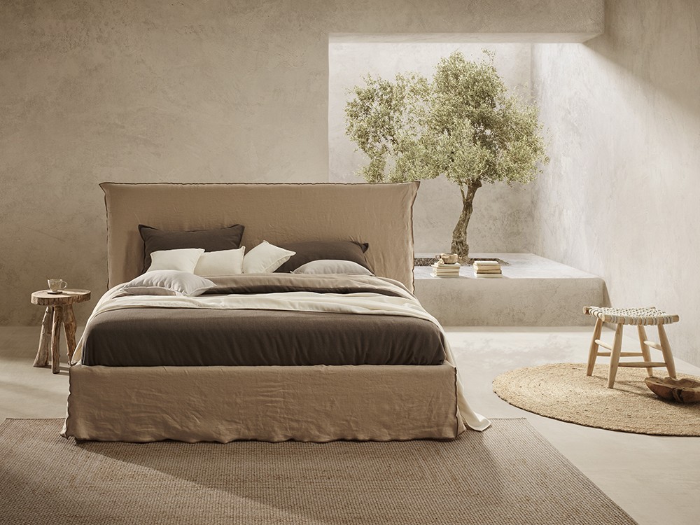 Cama completa tapizada en tejido con lino H2O con bañera con aro de Acana