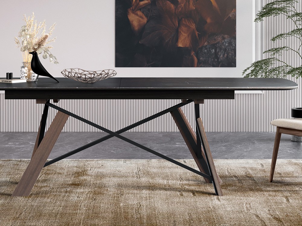 Original diseño de sus patas que combinan metal y madera Lais extensible Tabula