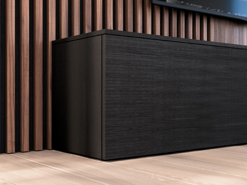 detalle del panel alistonado y mueble bajo de Piñero y Cabrero