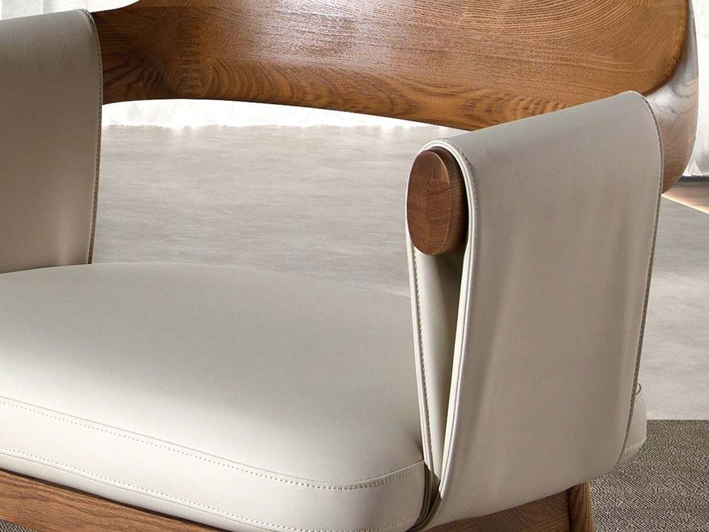 Originales brazos tapizados en polipiel color crema 5186 silla de Ángel Cerdá