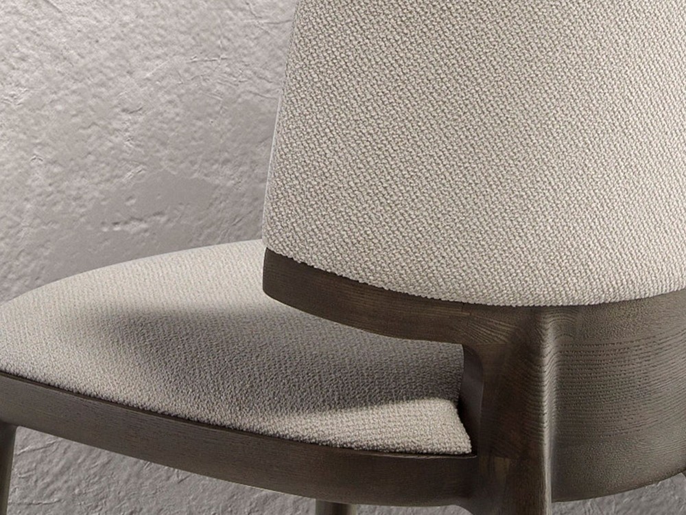 Detalle del tapizado en gris claro de la silla de comedor 4165 de Ángel Cerdá.