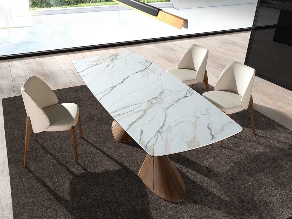 Elegancia para tu comedor con la silla 4207 tapizada de Ángel Cerdá