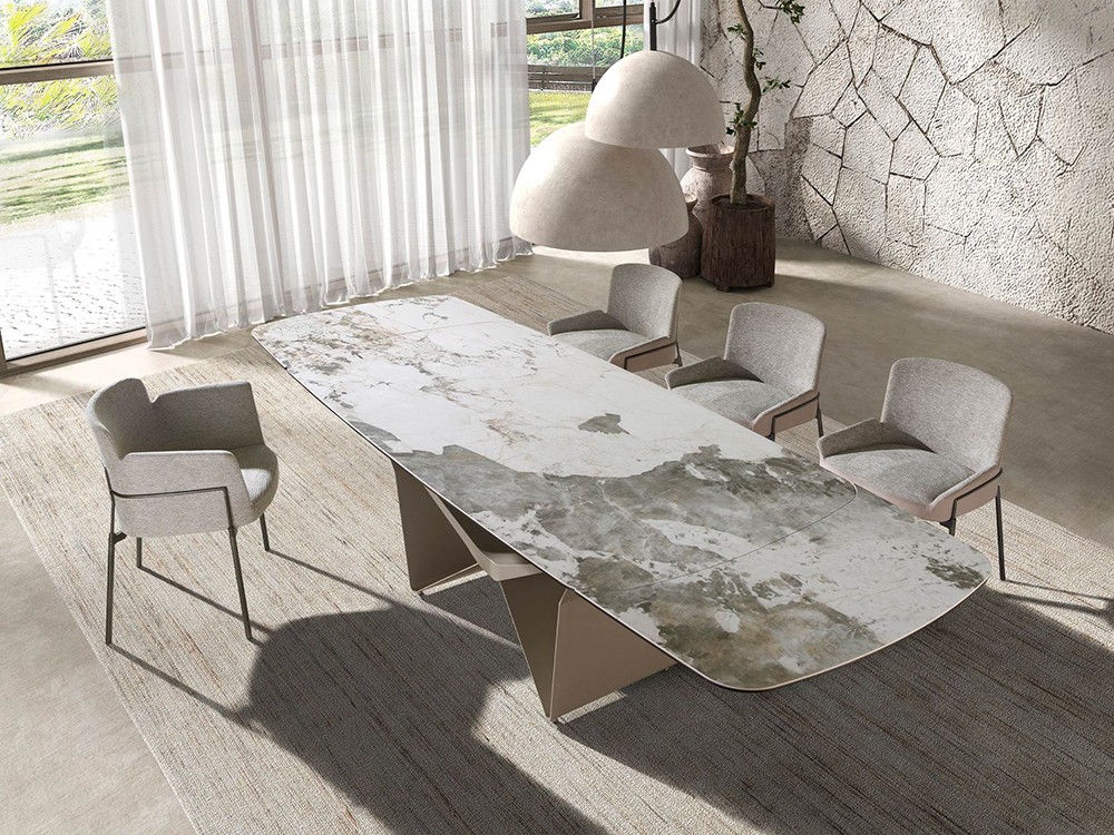 Diseño vanguardista para la silla de comedor tapizada 4171 de Ángel Cerdá