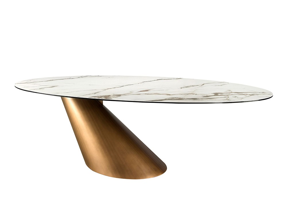 La escultural base de acero en color bronce dota de una gran personalidad a la mesa 1160 Ángel Cerdá