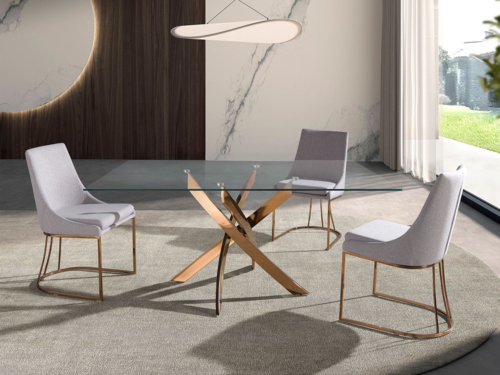 Combina la mesa 1169 con otras piezas de la colección de Ángel Cerdá para comedor