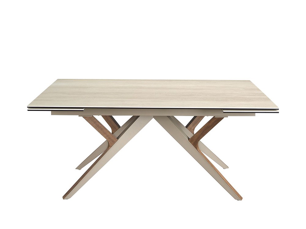 Base que combina el acero pintado en color arena y la chapa natural de nogal, mesa 1155 de Ángel cerdá