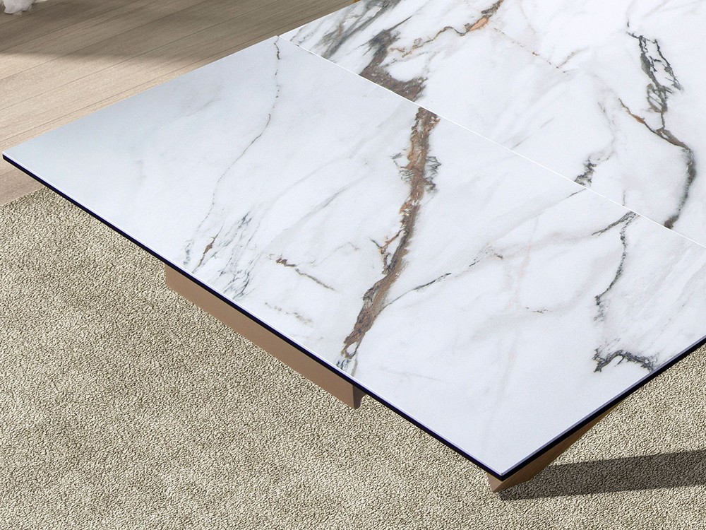 Detalle del sobre y extensiones de la mesa de comedor 1157 de  Ángel Cerdá