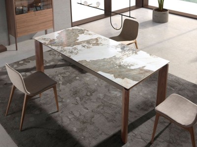 Mesa con una extensión, sobre porcelánico y base en chapa natural de nogal 1118 de Ángel Cerda