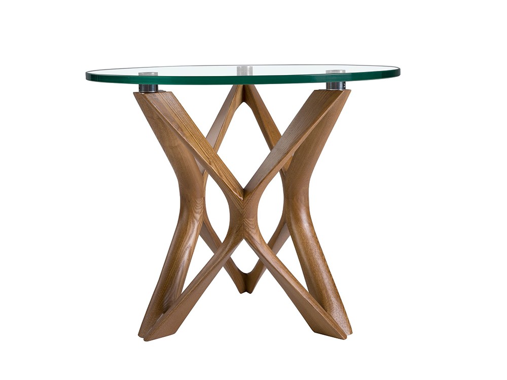 La mesa 2127 de Ángel Cerdá tiene una estructura de madera maciza