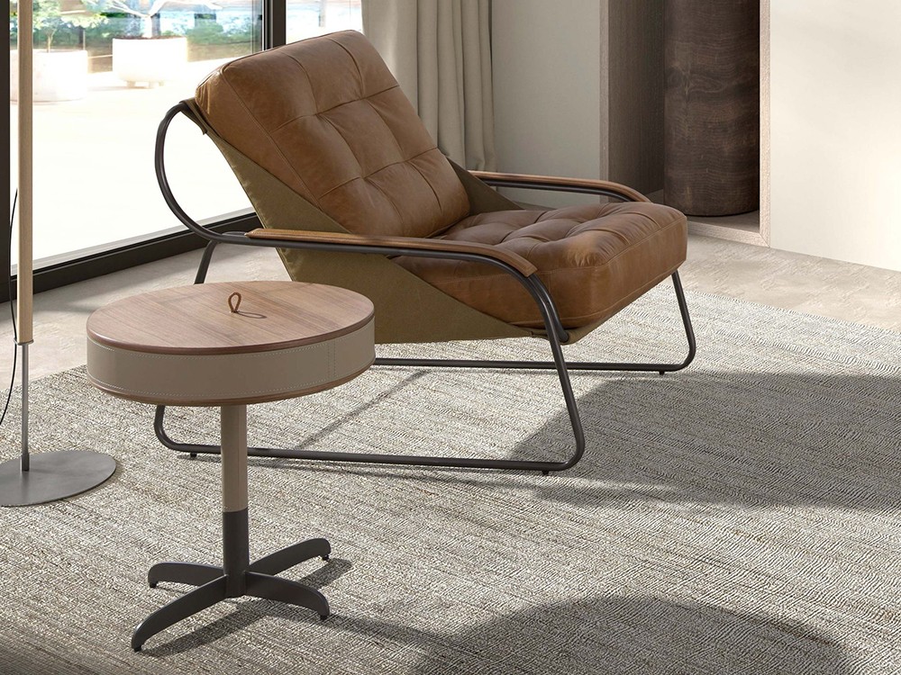 práctica mesa auxiliar con hueco interior de ángel cerdá 2156