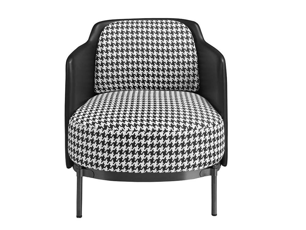 Con tapizado pata de gallo y polipiel negro, sillon 5139 de Ángel Cerdá